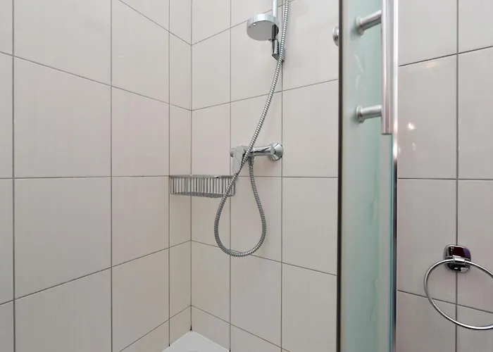 Fuer Fuenf Personen Im Ersten Stock By Interhome Appartement